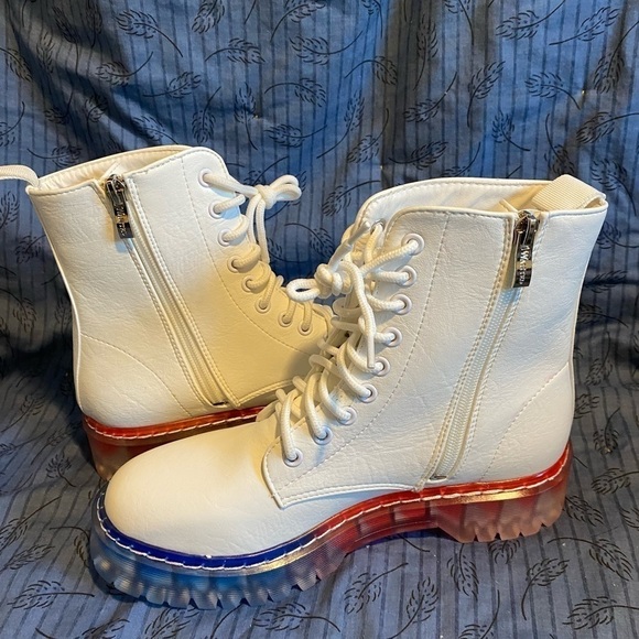Wanted faux leather blue and red hombre soled combat boot 7 - Picture 5 of 7